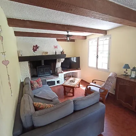 Holiday home Maison De Campagne Allemagne-en-Provence